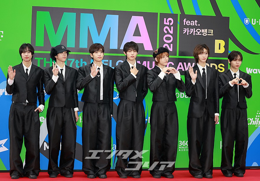 【フォト】IDID　ブラックでそろえたファッション