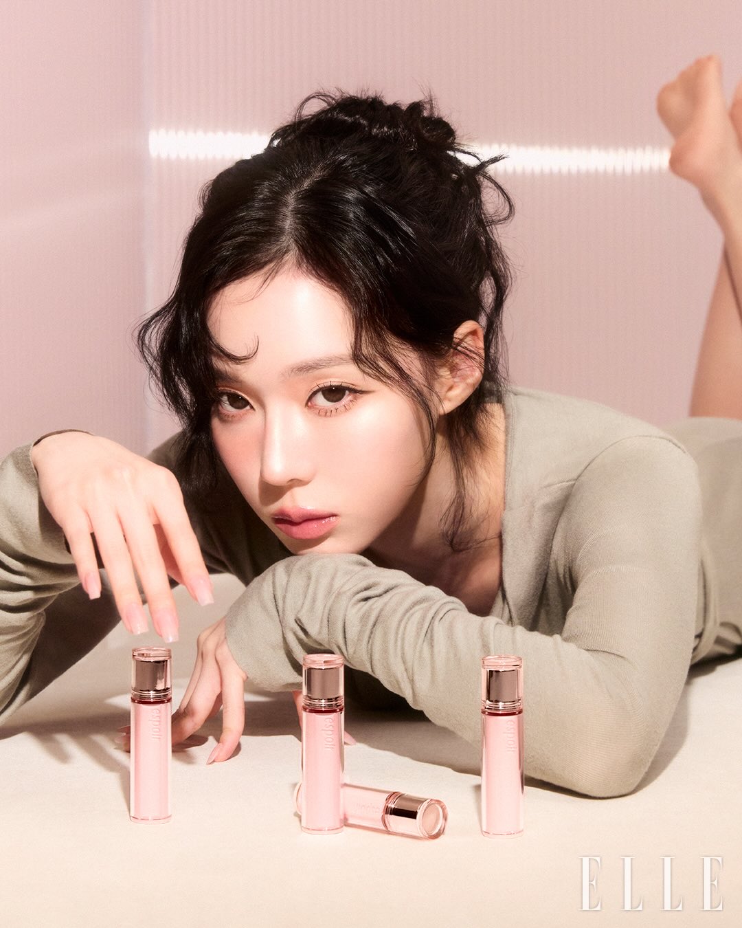 【フォト】aespaウィンター、ほんのりバラ色のメイク…優雅なビジュアル