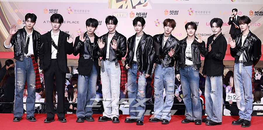 【フォト】ZEROBASEONE、レザージャケット＆デニムで素敵な彼氏コーデ＝2025 SBS歌謡大典