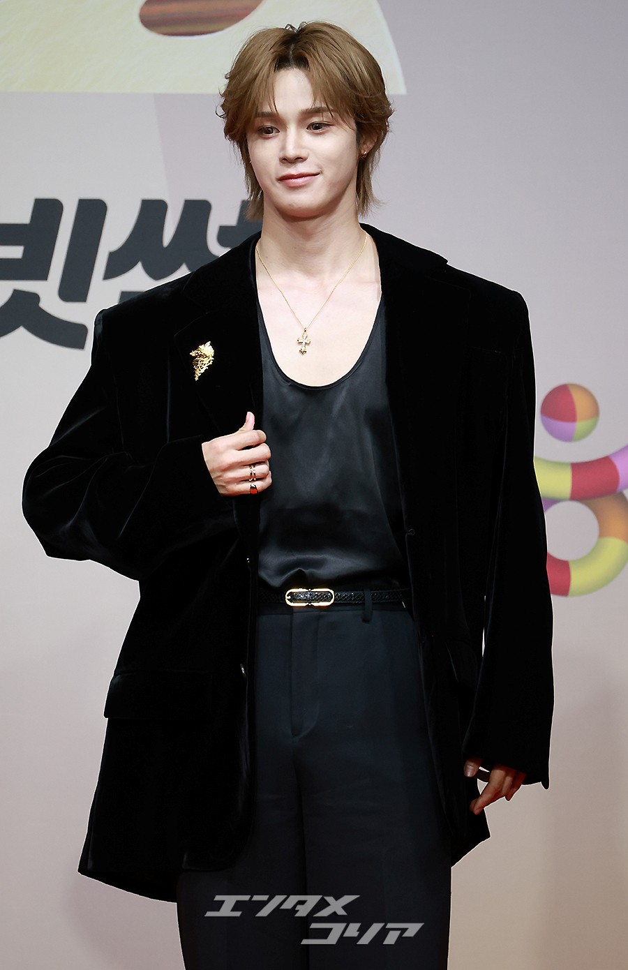 【フォト】&TEAM「それぞれの個性あふれる黒コーデ」