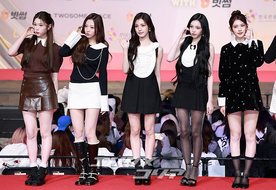 【フォト】Hearts2Hearts「人形ビジュアル」でごあいさつ