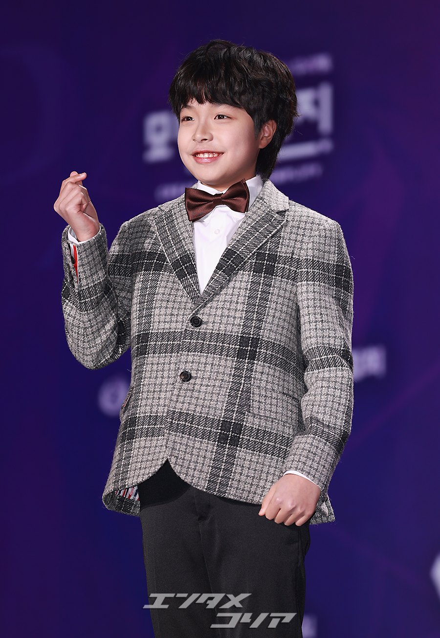 【フォト】キム・テヨン×イ・チョンム「再会したエスンとグァンシクの子役たち」＝APAN