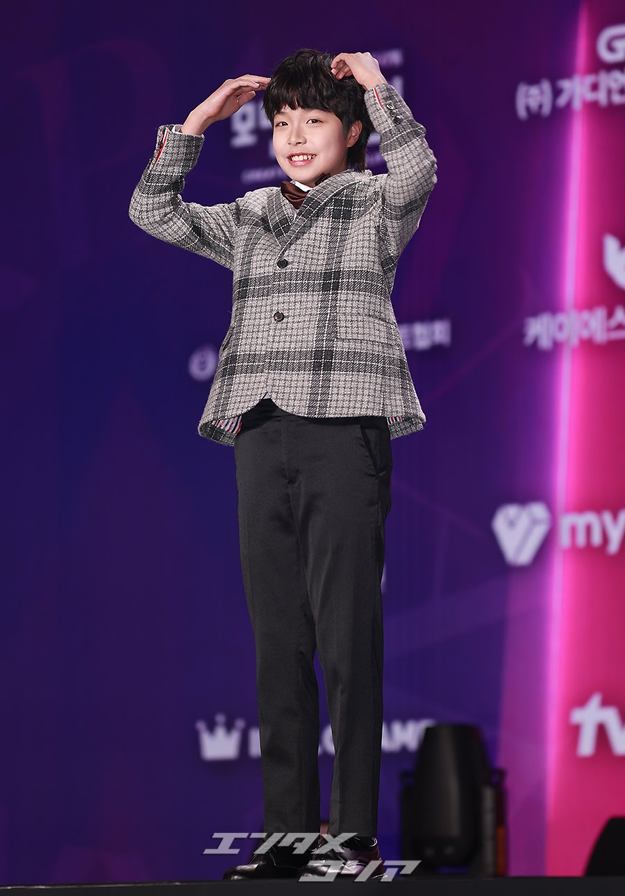 【フォト】キム・テヨン×イ・チョンム「再会したエスンとグァンシクの子役たち」＝APAN