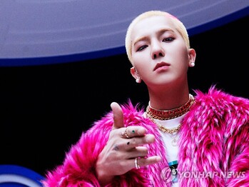 WINNERミノを在宅起訴 兵役中の職務怠慢=韓国検察