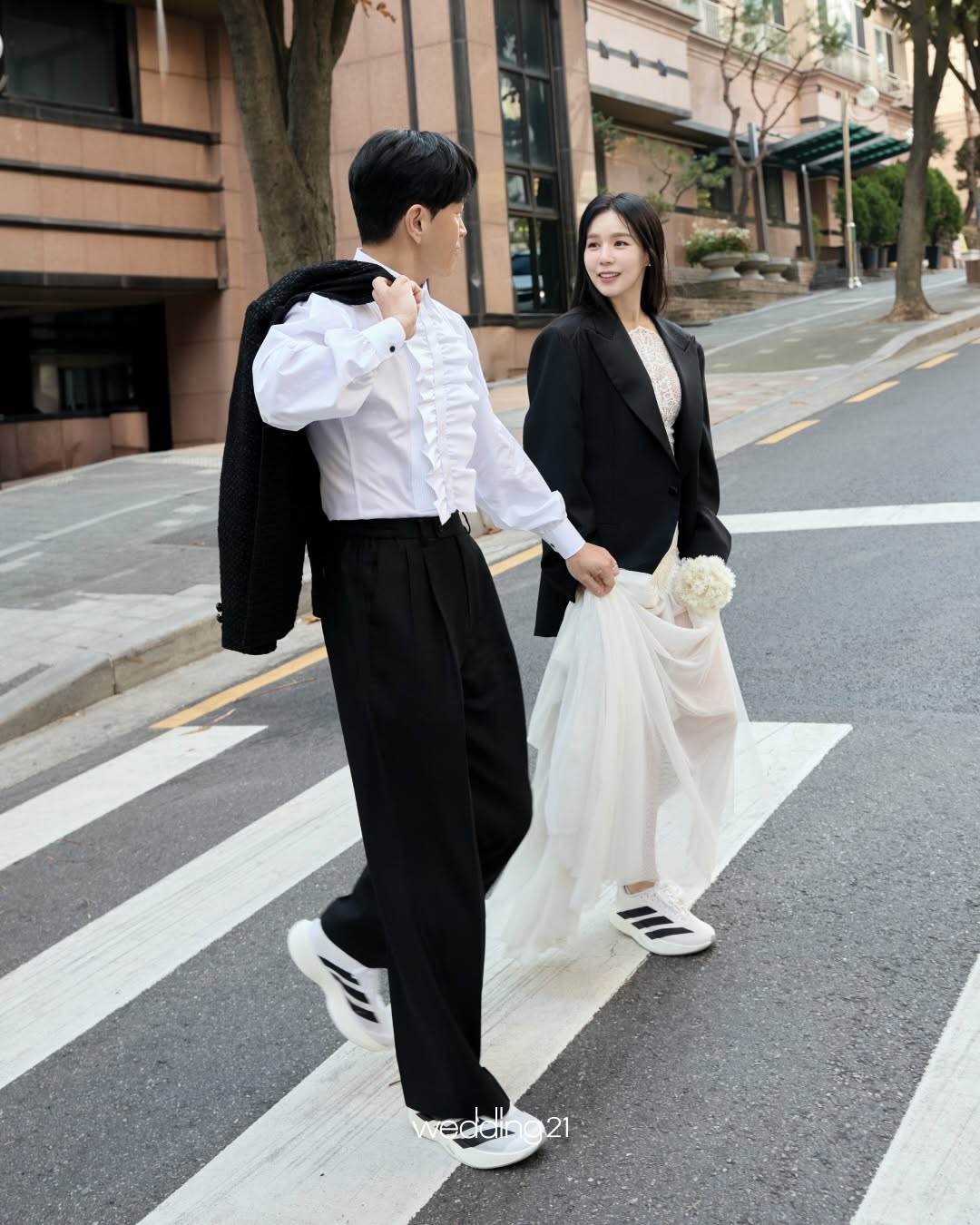 【フォト】「結婚10周年」チン・テヒョン＆パク・シウン　美しいリマインド・ウエディング・グラビア公開