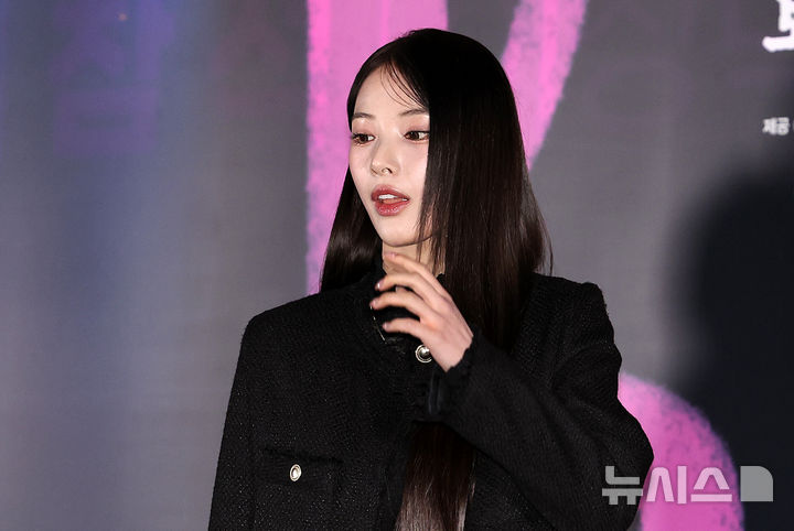 【フォト】NMIXX脱退後スクリーン・デビューした女優ジニ