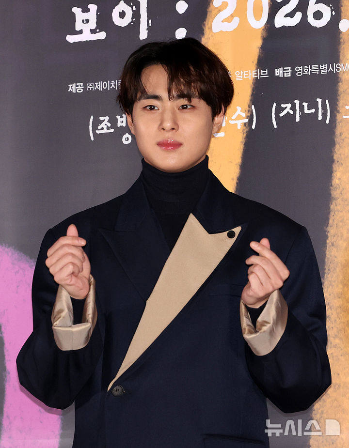 【フォト】「いじめ問題」経てスクリーン復帰のチョ・ビョンギュ