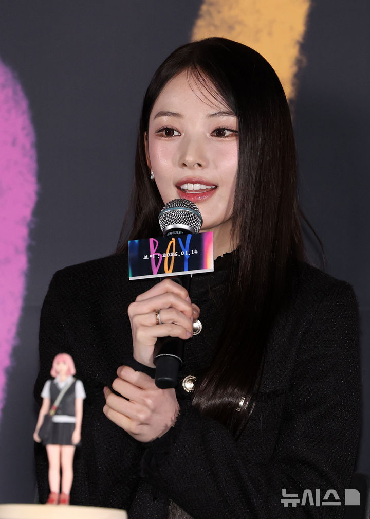 【フォト】元NMIXXジニ＆チョ・ビョンギュ「ディストピア・ラブをお楽しみに」