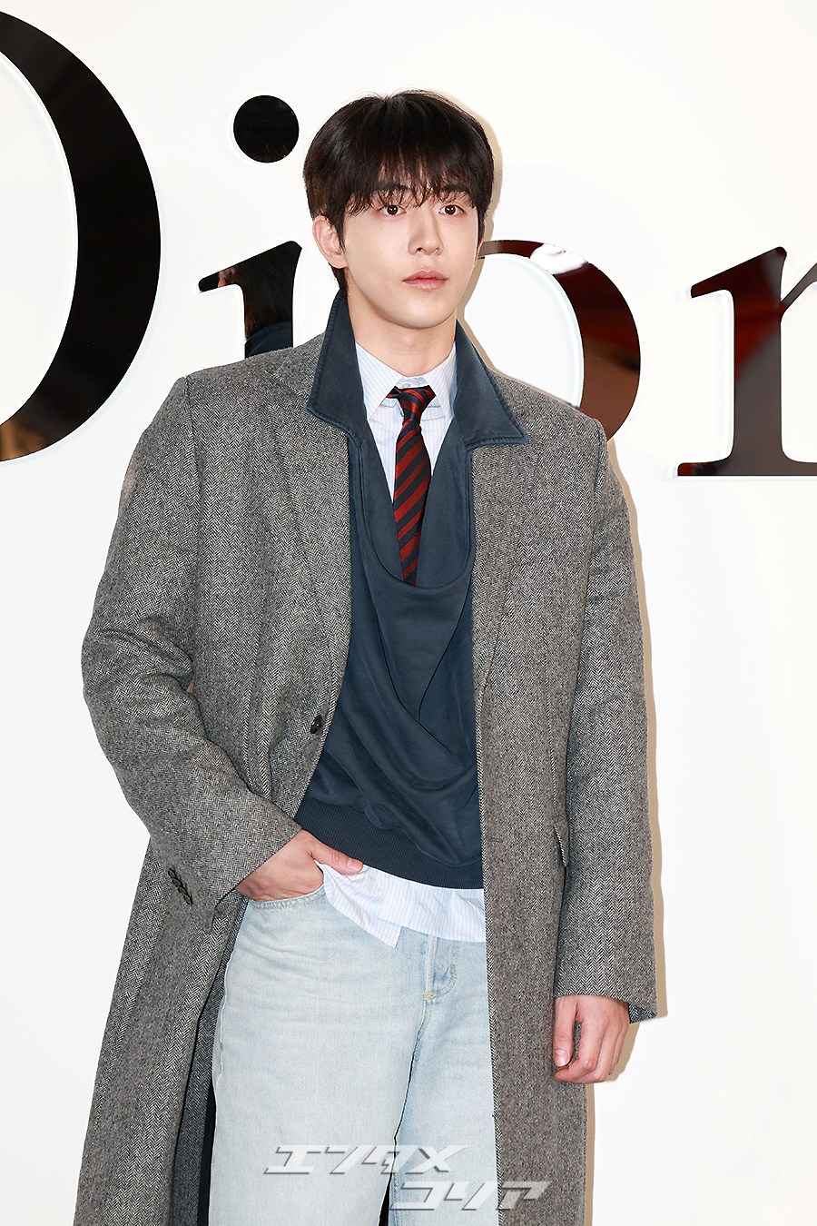 【フォト】ナム・ジュヒョク　ダンディーなファッション＆スイートな笑顔
