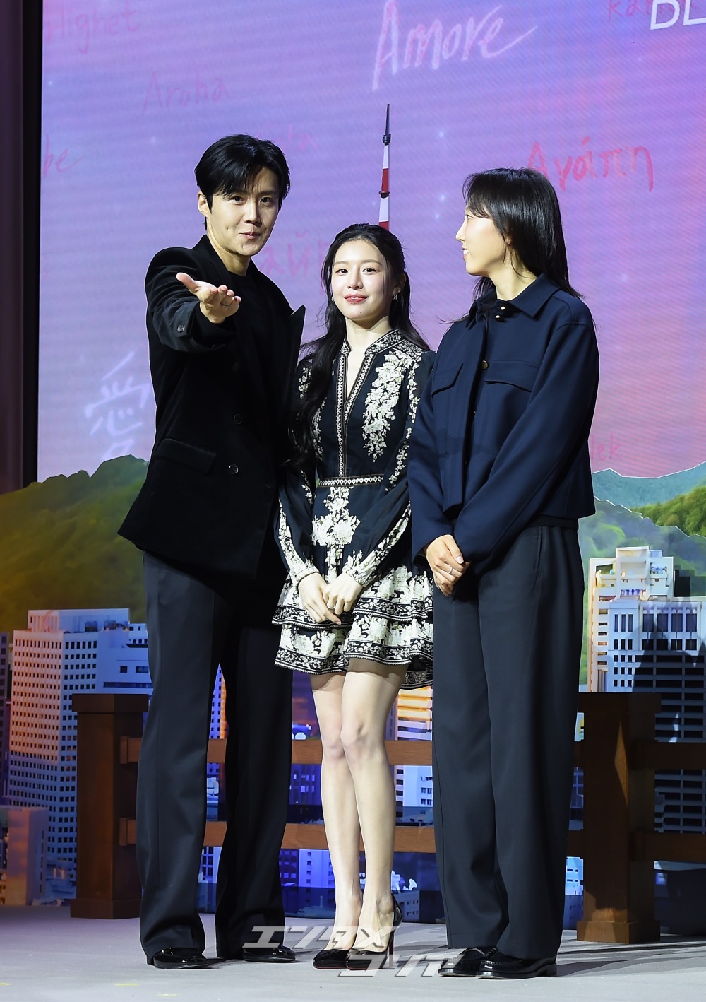 【フォト】キム・ソンホ＆コ・ユンジョン＆ユ・ヨンウン監督、『恋の通訳、できますか？』の主役たち