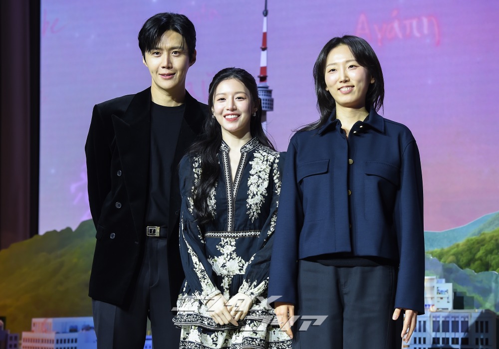 【フォト】キム・ソンホ＆コ・ユンジョン＆ユ・ヨンウン監督、『恋の通訳、できますか？』の主役たち