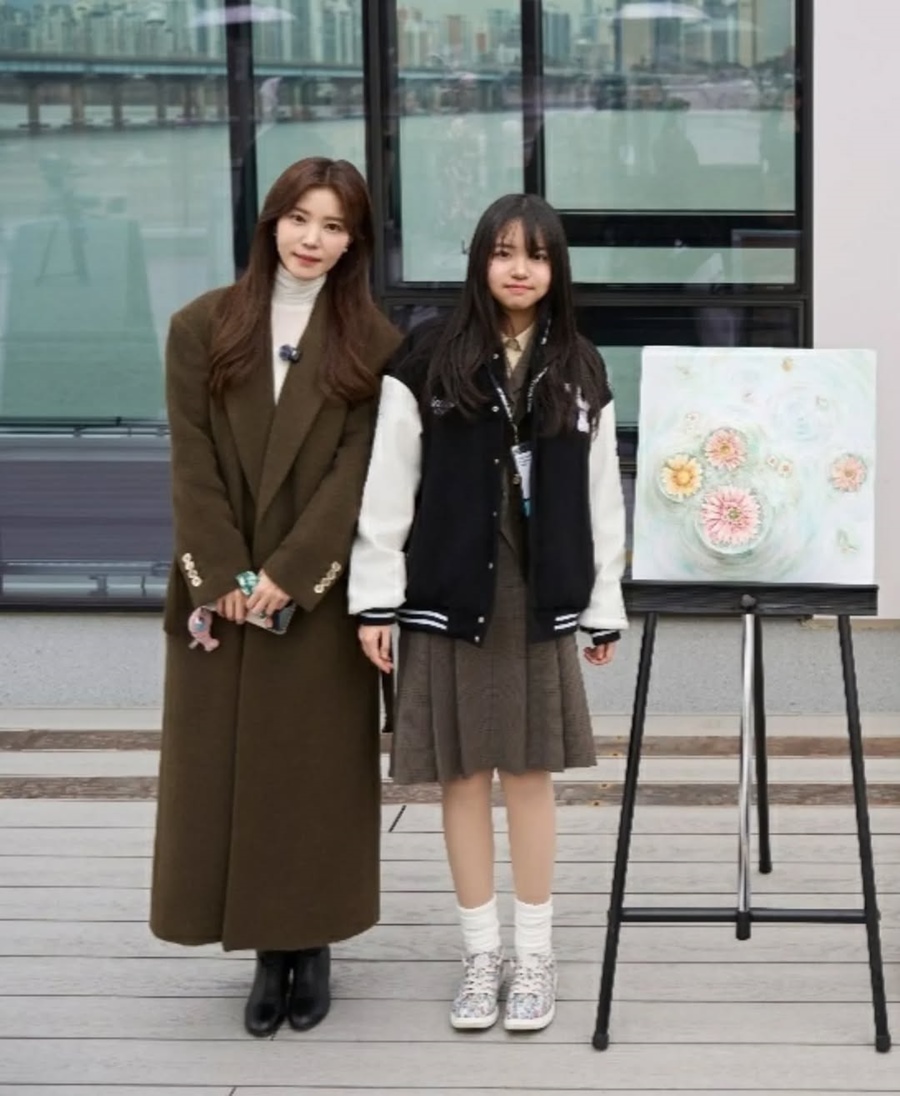 チョン・シアの娘がソウル国際彫刻フェスタに最年少作家として参加