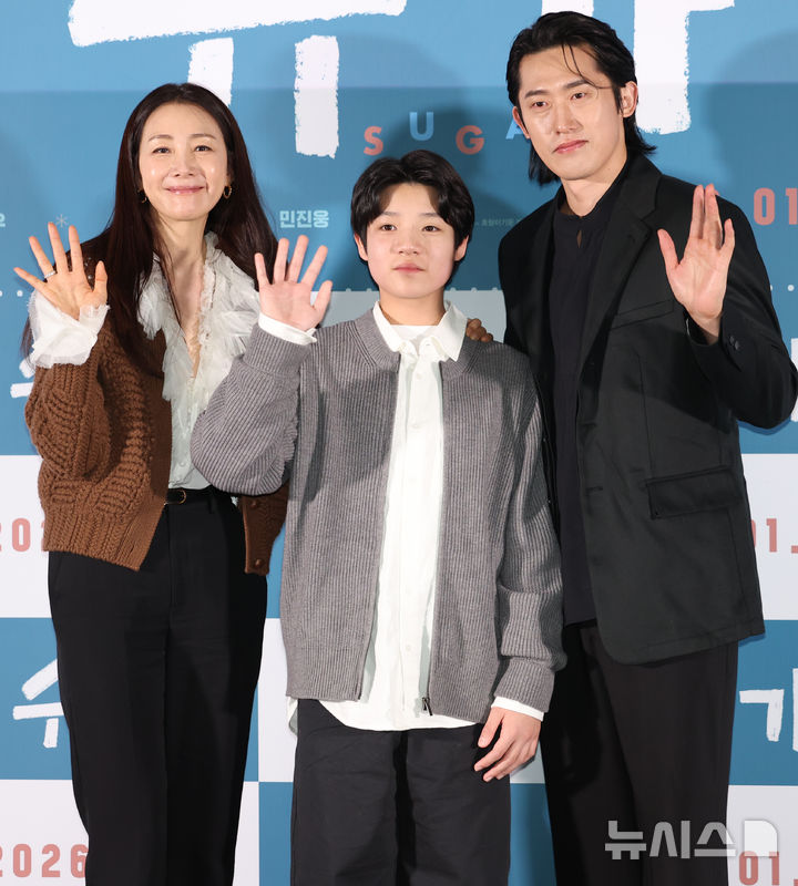 【フォト】チェ・ジウ＆ミン・ジヌン＆コ・ドンハ、『シュガー』のキャストたち