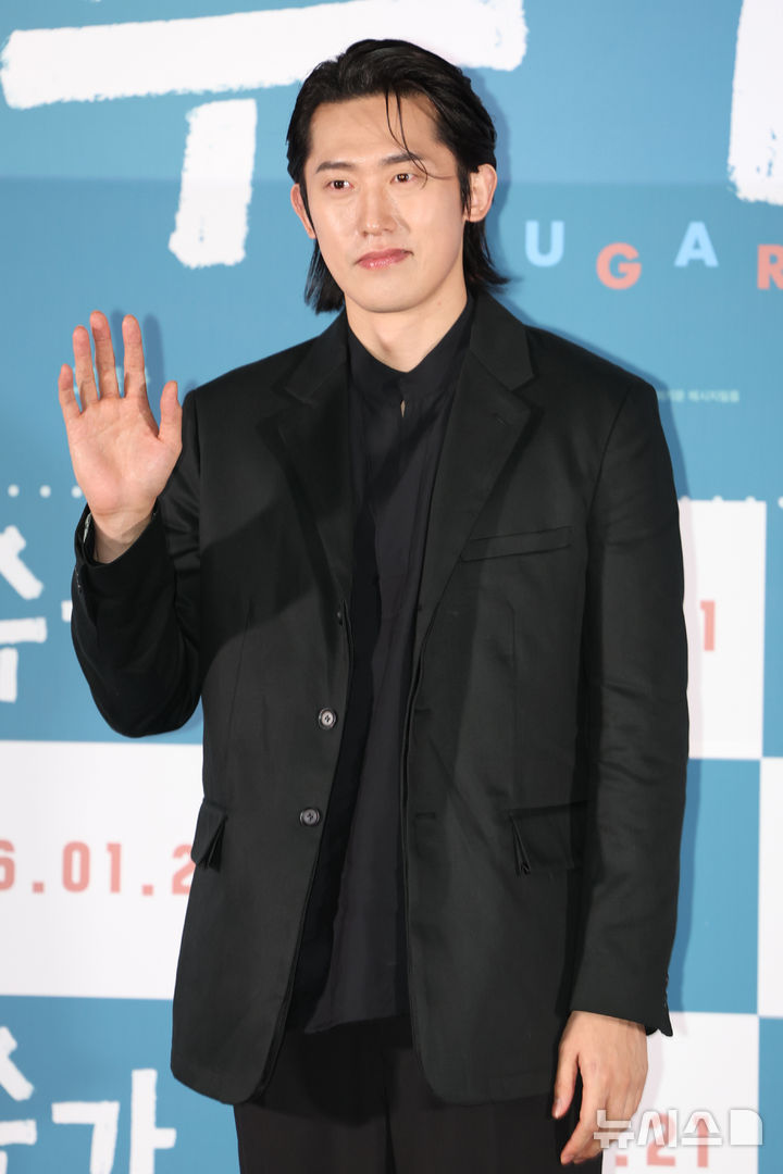 【フォト】チェ・ジウ＆ミン・ジヌン＆コ・ドンハ、『シュガー』のキャストたち