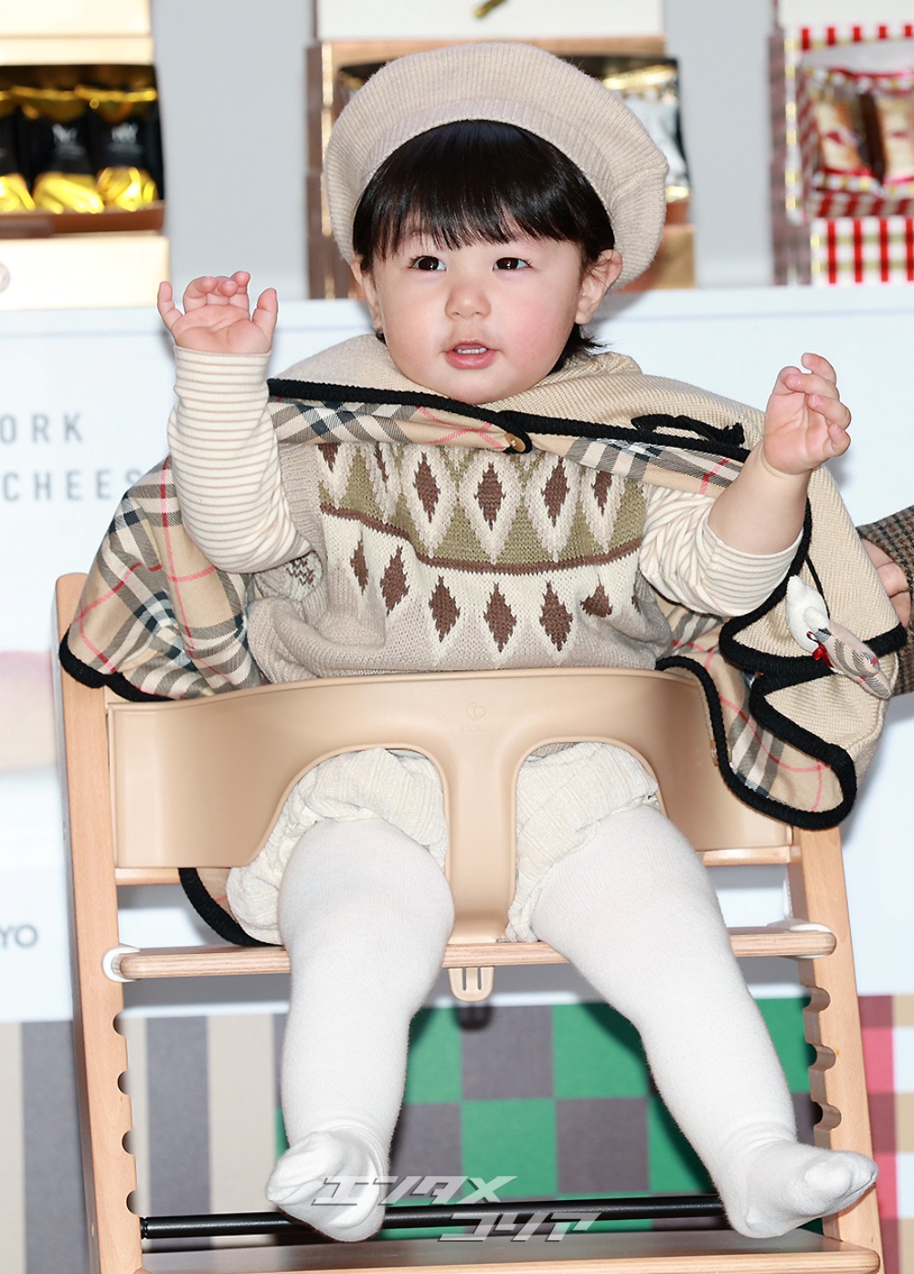 【フォト】シム・ヒョンタクの息子ハル君、最年少広報大使の人形みたいにキュートな姿