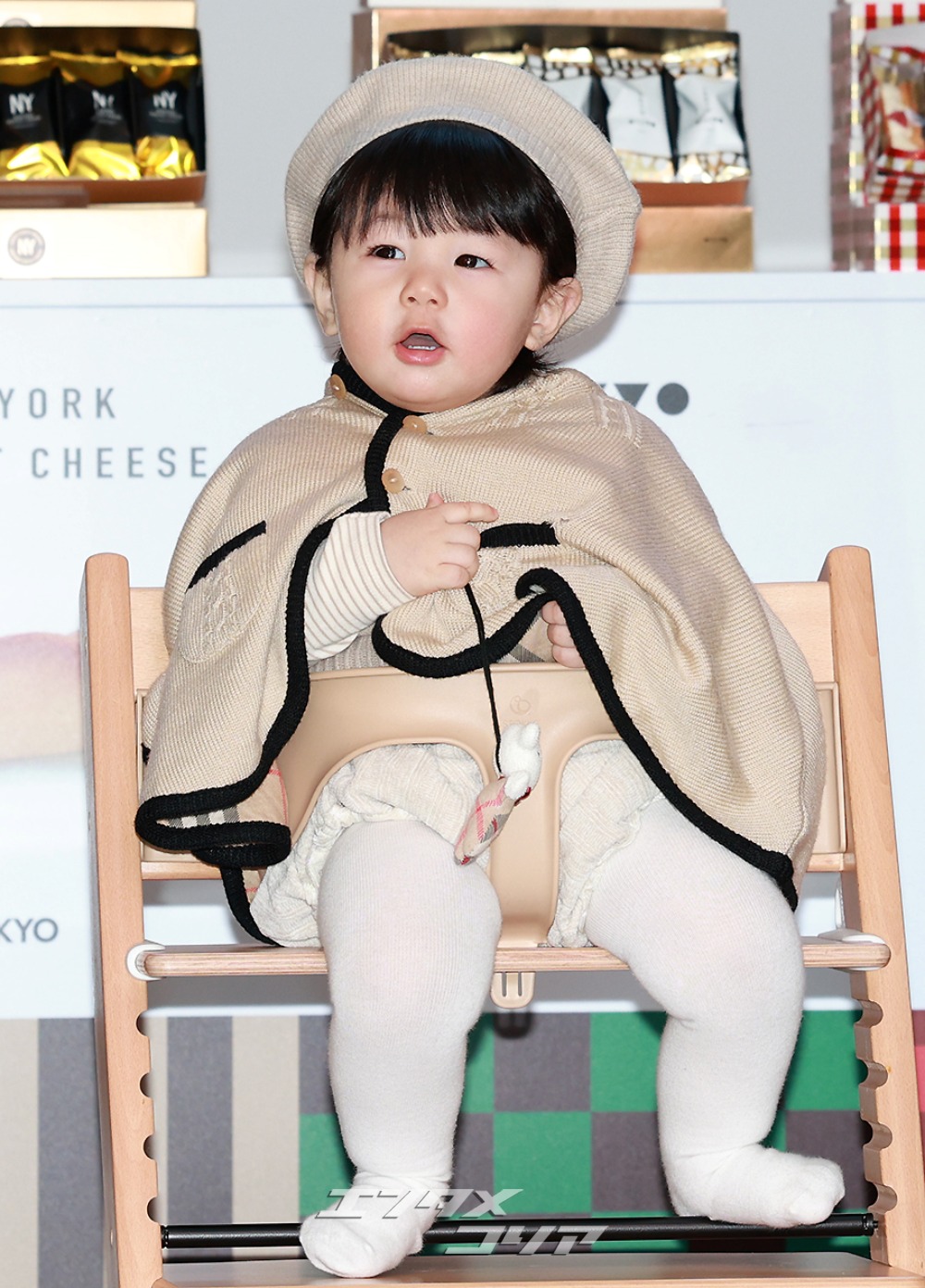 【フォト】シム・ヒョンタクの息子ハル君、最年少広報大使の人形みたいにキュートな姿