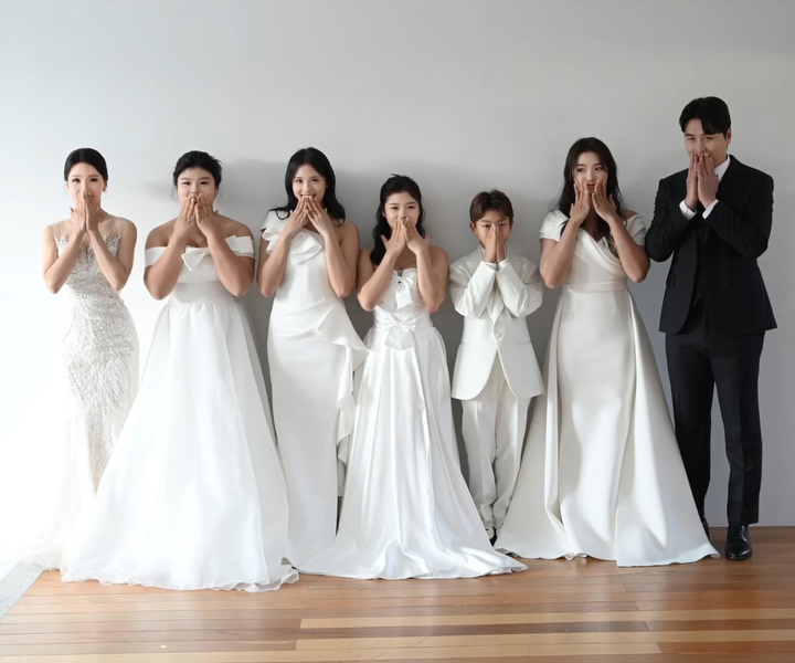 【フォト】結婚20周年の李同国＆イ・スジンさん、家族写真公開