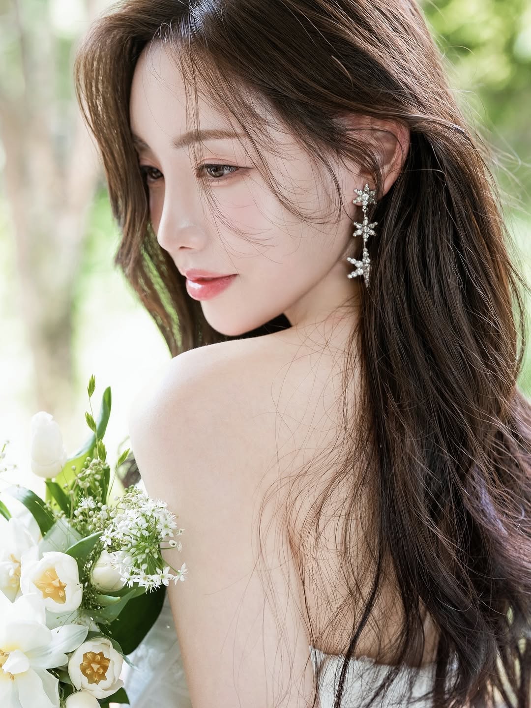 【フォト】サッカー選手ソン・ミンギュ＆クァク・ミンソン、ウエディング写真公開…ステキなビジュアル