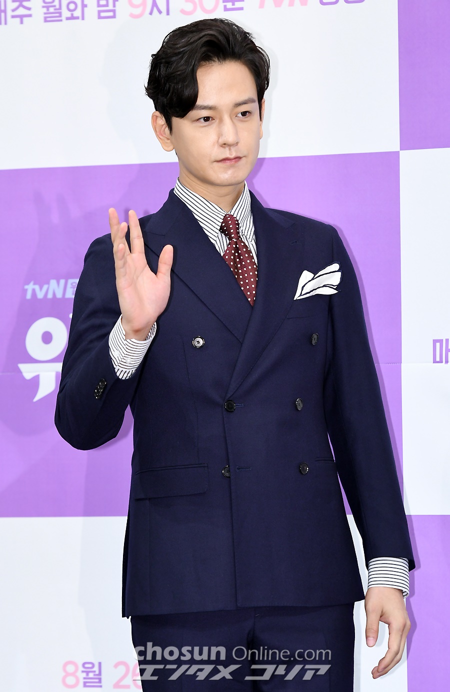 【フォト】イム・ジュファン、ステキなスーツ姿で登場