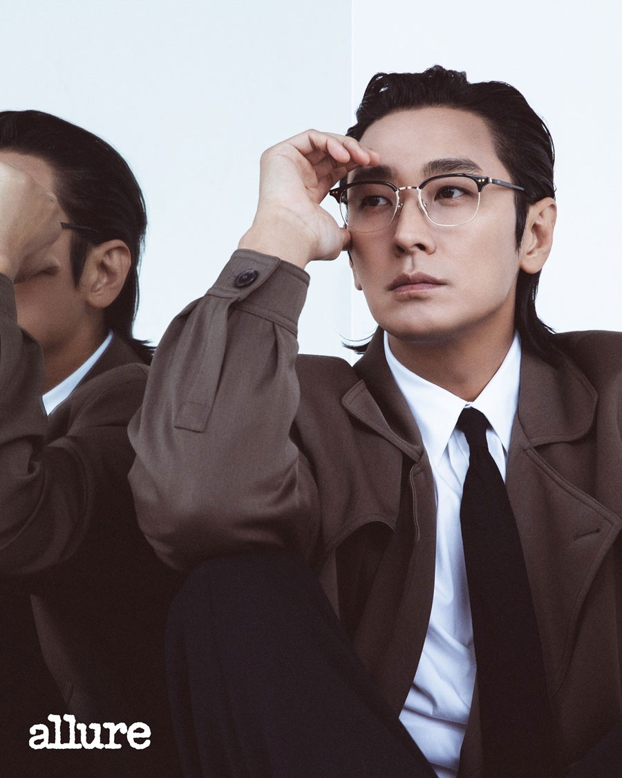 【フォト】危険な魅力漂うチュ・ジフン＆ハ・ジウォン、グラビアで微妙な緊張感