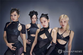 BLACKPINK新譜の初週売上177万枚超 韓国女性グループ新記録