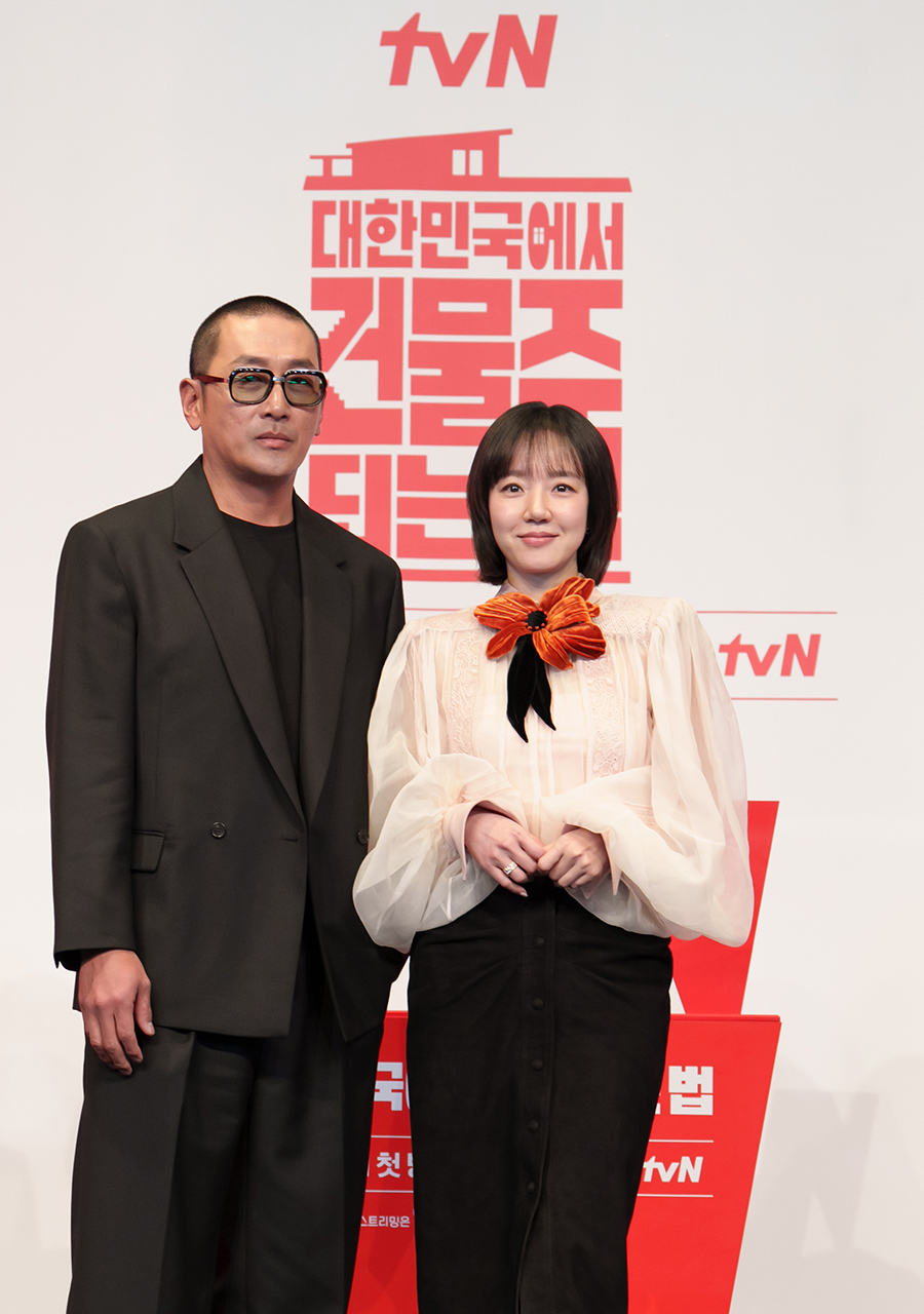 【フォト】「韓国のビルオーナー夫妻」ハ・ジョンウ＆イム・スジョン
