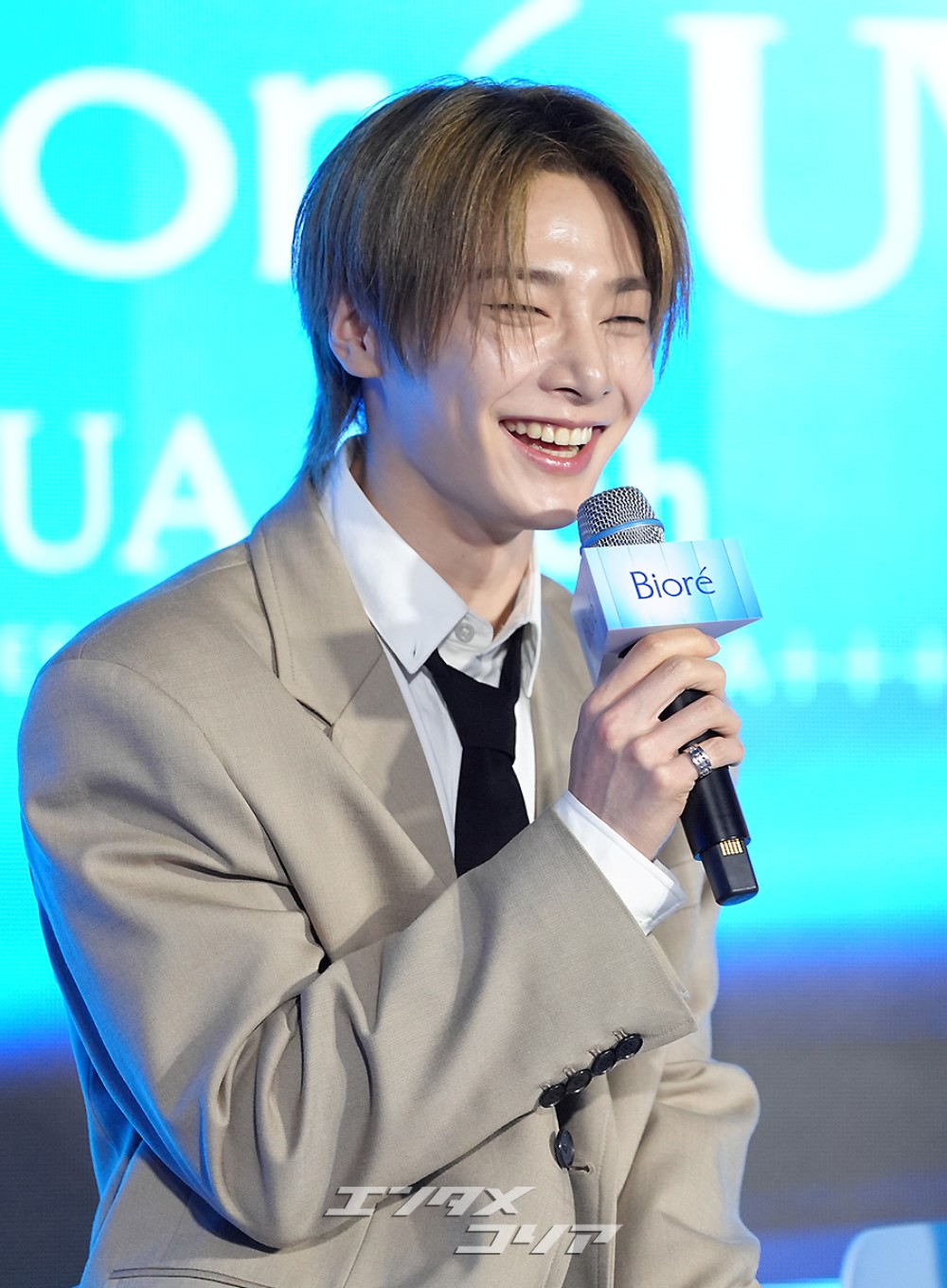 【フォト】Stray Kidsアイエン、甘いほほ笑み