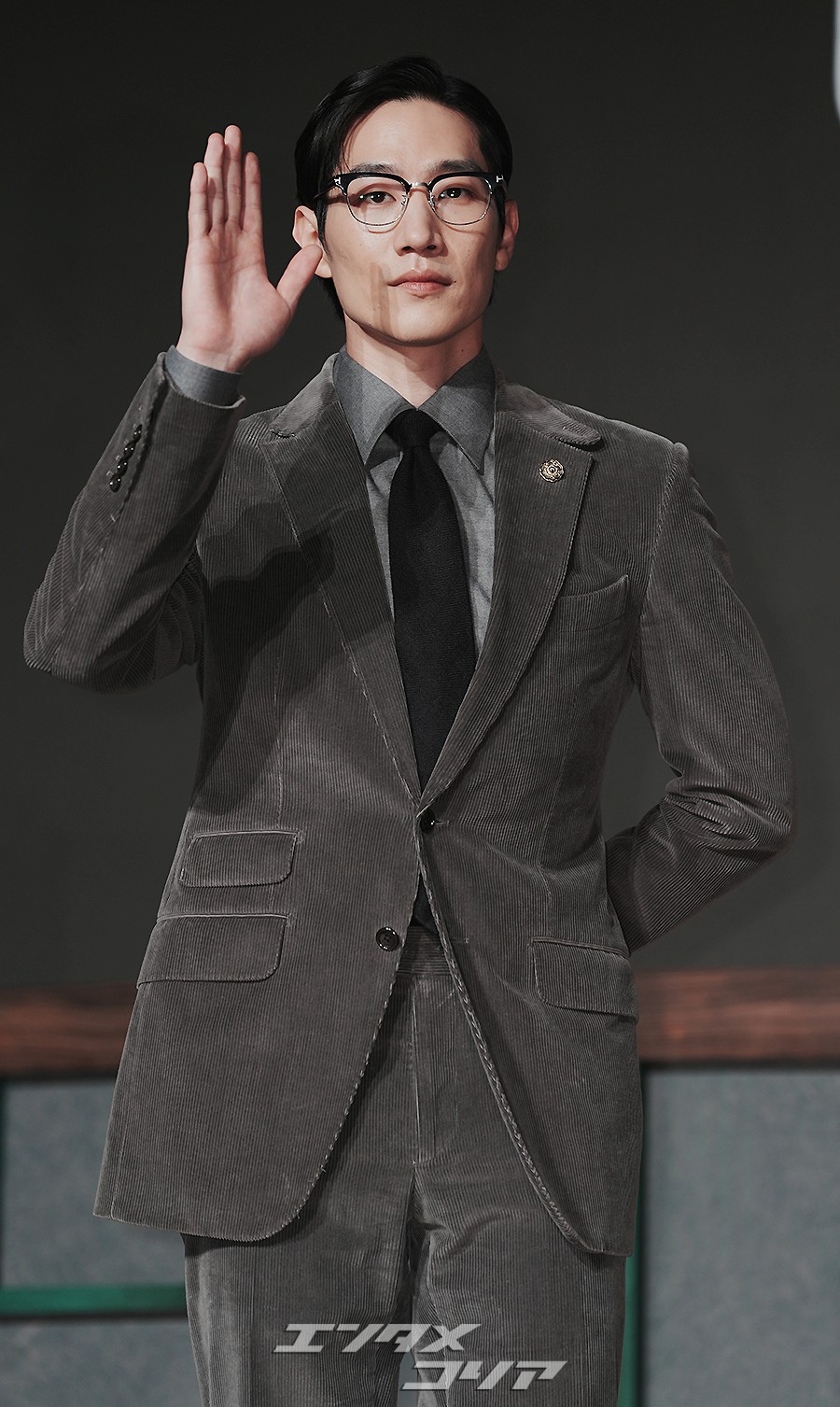 【フォト】ノ・サンヒョン、『21世紀の大君夫人』で冷徹な首相に変身