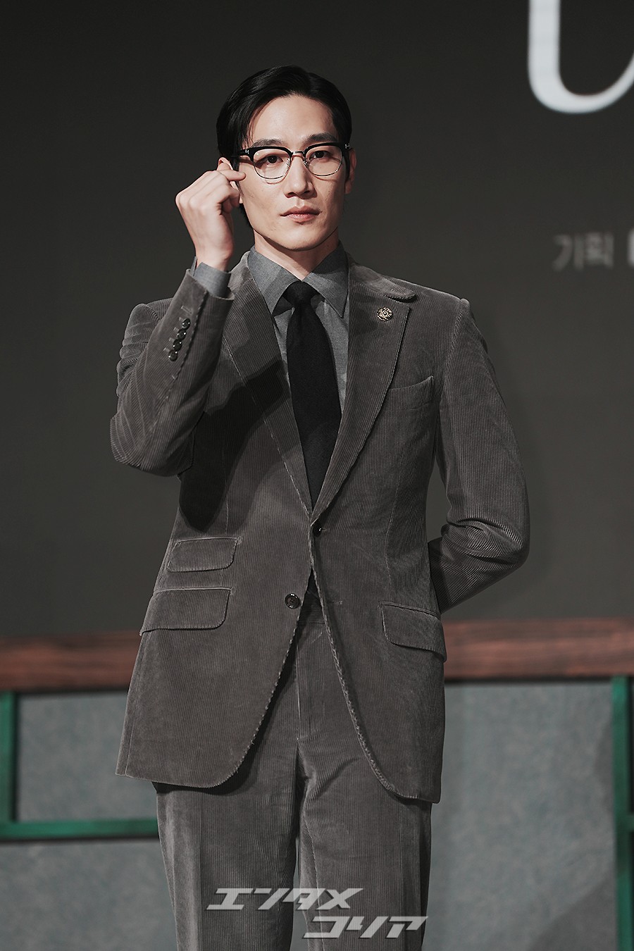 【フォト】ノ・サンヒョン、『21世紀の大君夫人』で冷徹な首相に変身