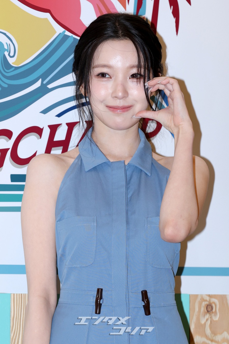 【フォト】fromis_9 ペク・ジホン　夏バカンス・コーデ先取り