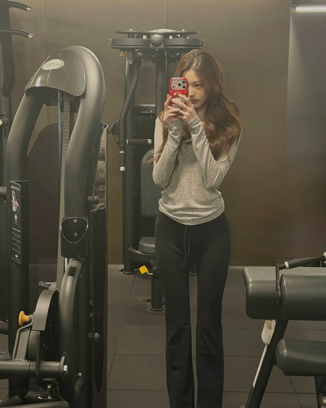 IVEチャン・ウォニョン、トレーニングウエア姿でも隠せない抜群のプロポーション