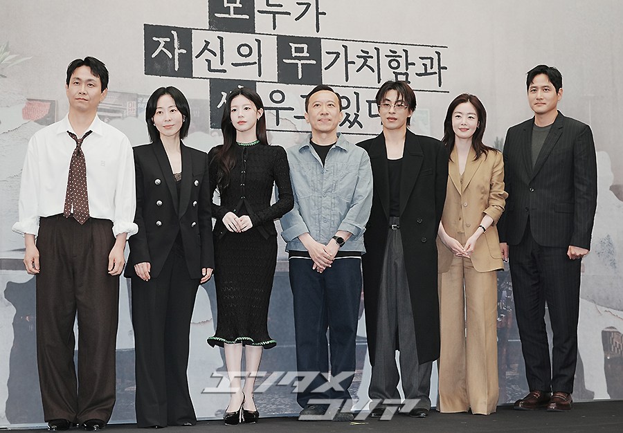 【フォト】ク・ギョファン＆コ・ユンジョン主演『誰だって無価値な自分と闘っている』制作発表会