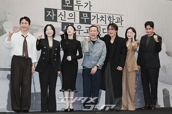 【フォト】ク・ギョファン&コ・ユンジョン主演『誰だって無価値な自分と闘っている』制作発表会