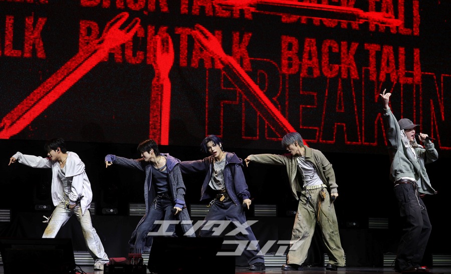 【フォト】5人組になった戻ったEVNNE　新曲『Backtalk』ショーケース