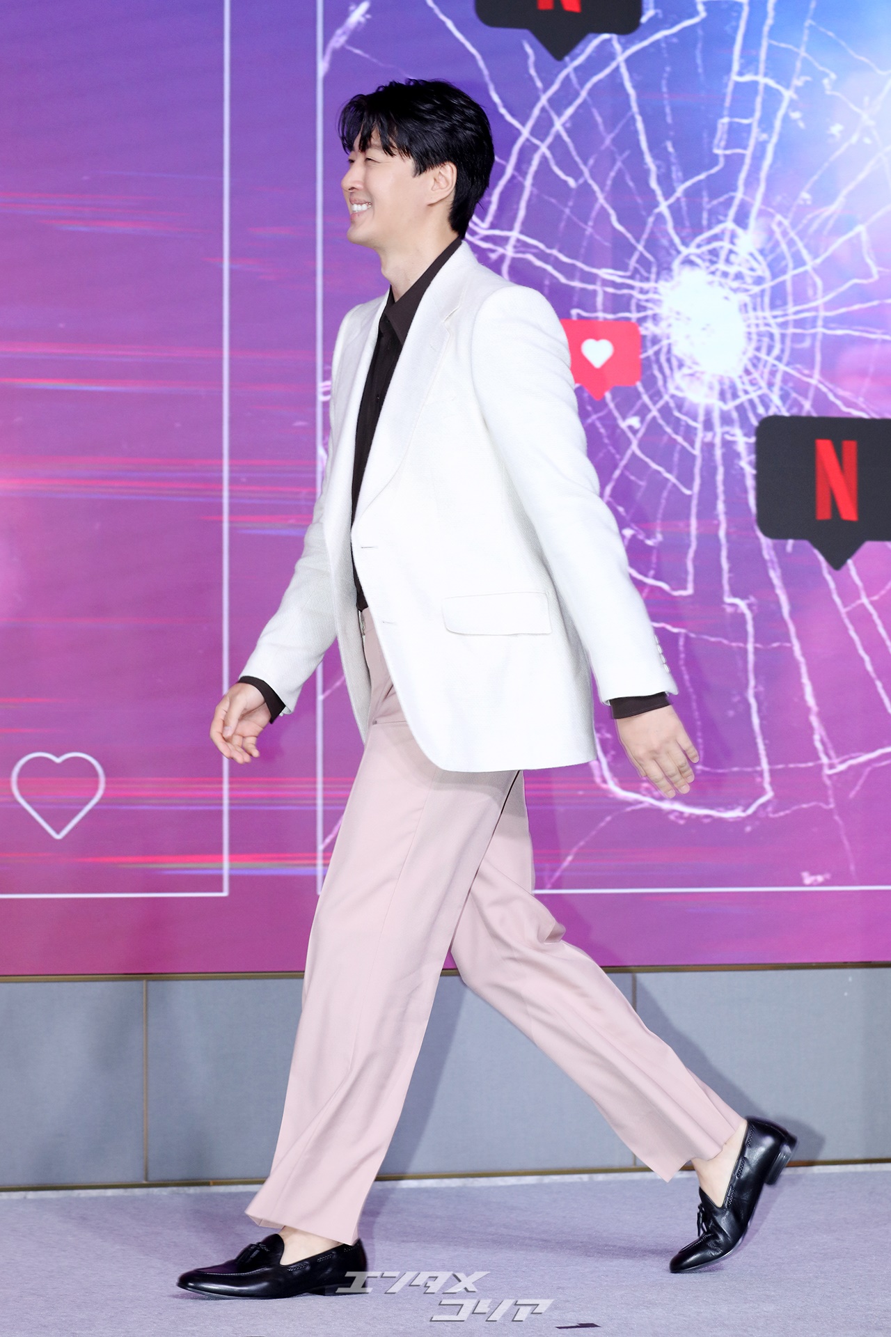 【フォト】イ・ドンゴンのジェントルなスーツファッション