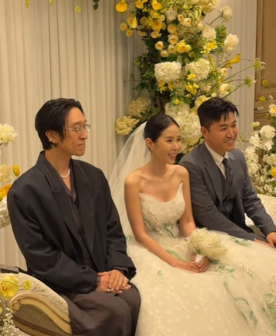 チェ・リナ＆キム・ウリ、KOYOTEシンジの結婚を祝福　「お幸せに」