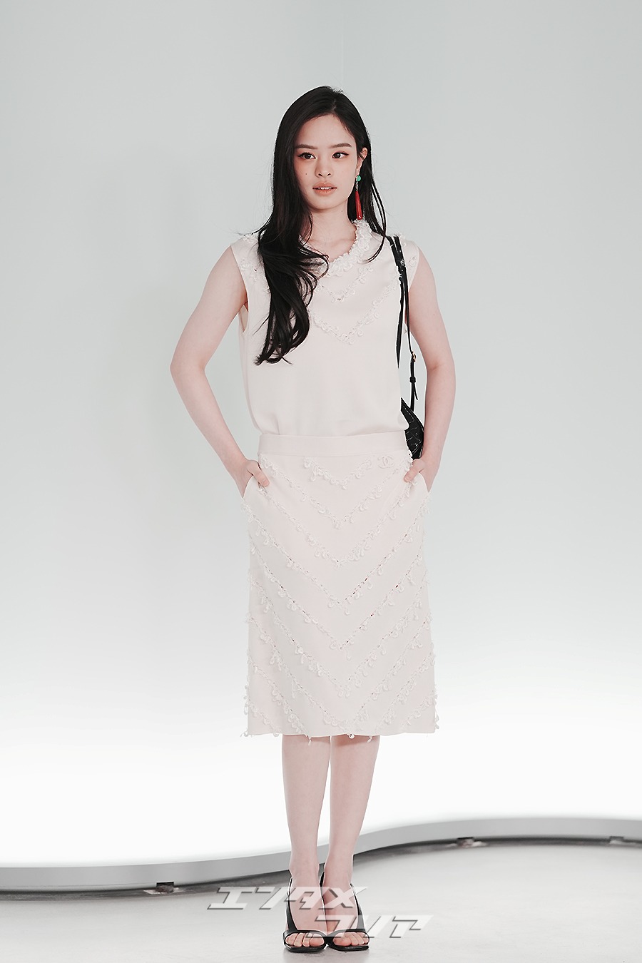 【フォト】ALLY、まばゆい白の装いでCHANELのイベントに出席