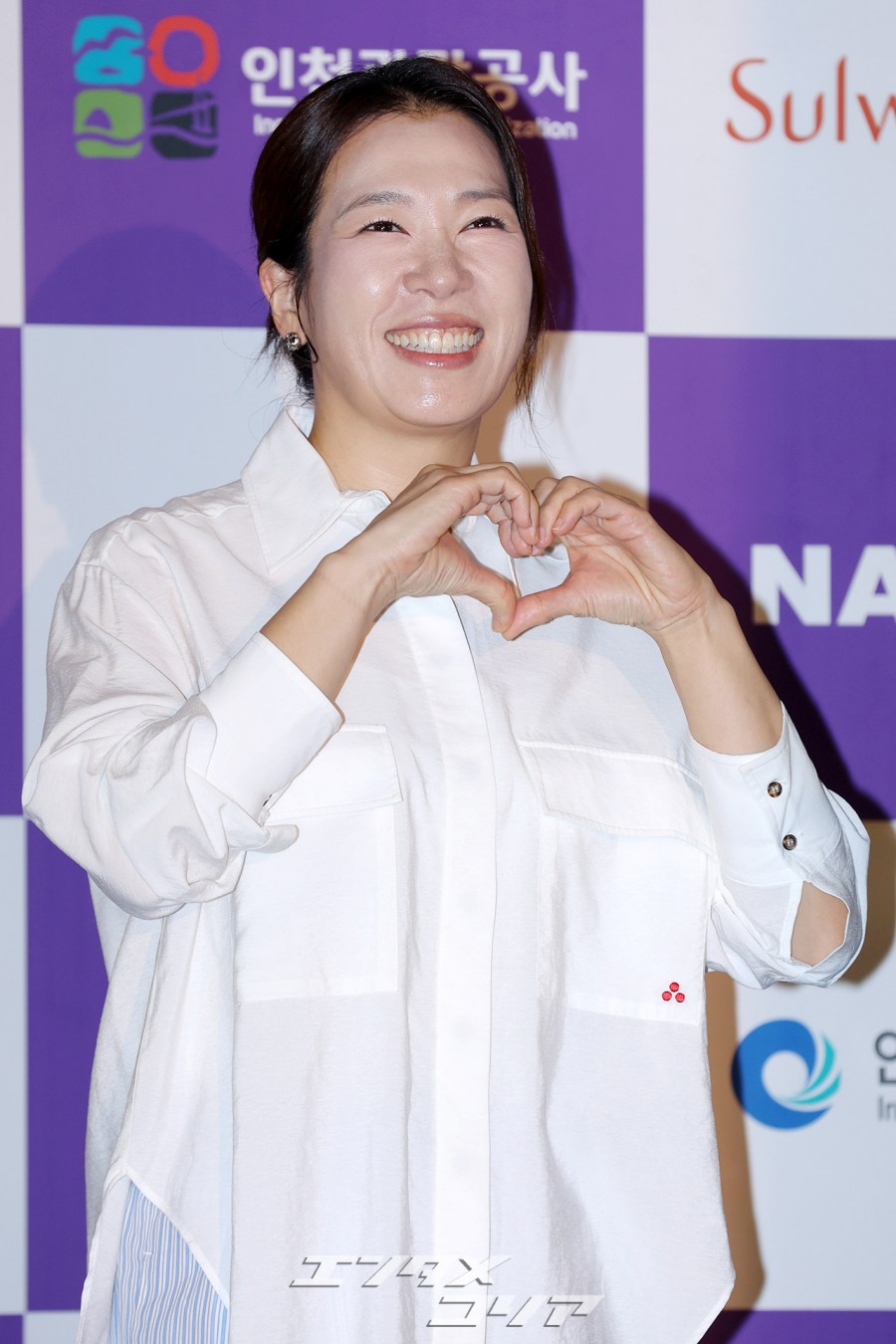 【フォト】ヨム・ヘラン、助演女優賞で手形イベントに出席