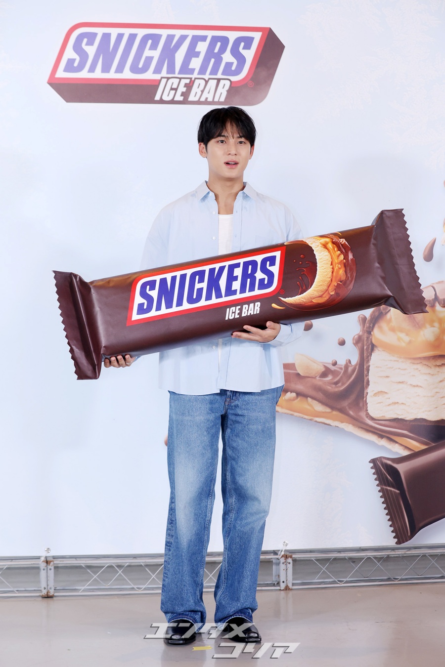 【フォト】SEVENTEENミンギュ、アイスチョコバーよりスイートなビジュアル
