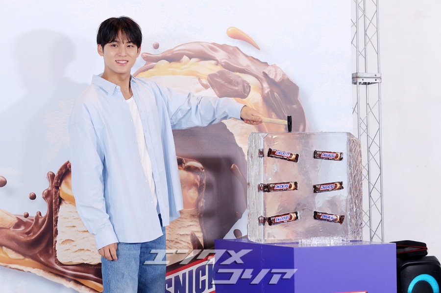 【フォト】SEVENTEENミンギュ、アイスチョコバーよりスイートなビジュアル