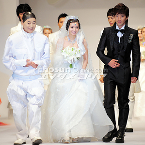 【フォト】見つめ合うペ・スビン＆チャン・ソヒ