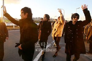 【フォト】日本のファンに別れを告げる韓流4大スター