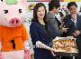【フォト】キム・ヒョンジュ「秋夕の贈り物に韓国産豚肉を！」