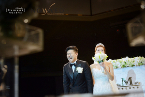 【フォト】ホン・ロッキ＆キム・アリン、結婚式の写真公開