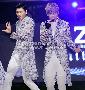 【フォト】ポーズをキメるZE：A