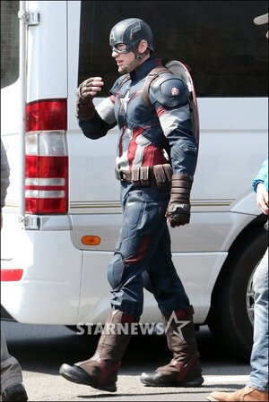 【フォト】ソウルで映画撮影に臨むクリス・エヴァンス
