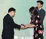 【フォト】国税庁広報大使にコン・ユ＆ハ・ジウォン