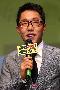 【フォト】記者懇談会に臨むキム・ジェドン