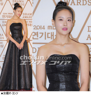 フォトコレクション：女性スターたちの肩出しコーデ