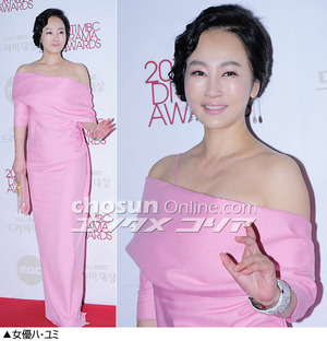 フォトコレクション：女性スターたちの肩出しコーデ